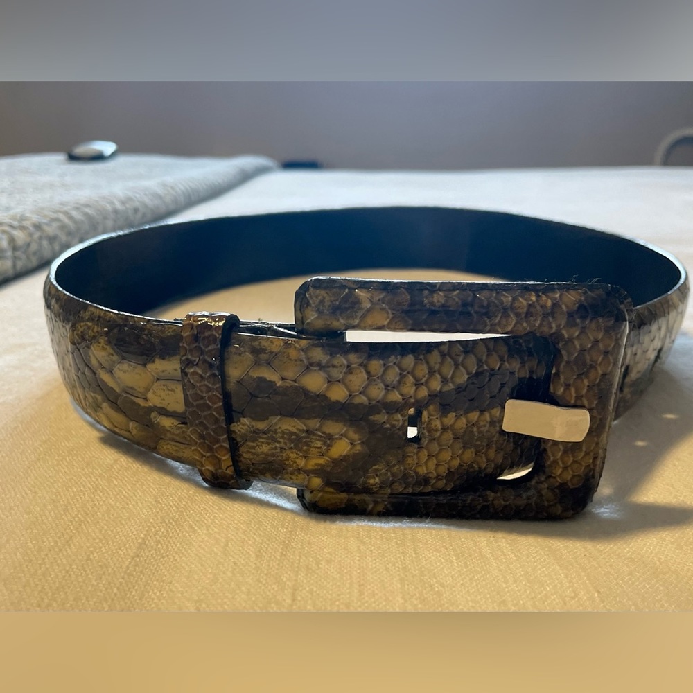 Brahmin Belt Snake Look Embossed Women’s Small